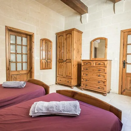Lighthouse Holiday Farmhouse With Private Pool + Views * San Lawrenz