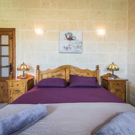 Lighthouse Holiday Farmhouse With Private Pool + Views * San Lawrenz